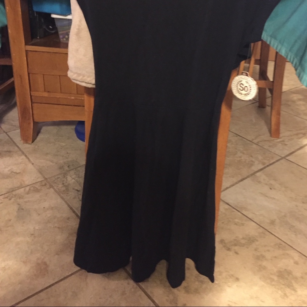 Black Croossback Skater Dress L